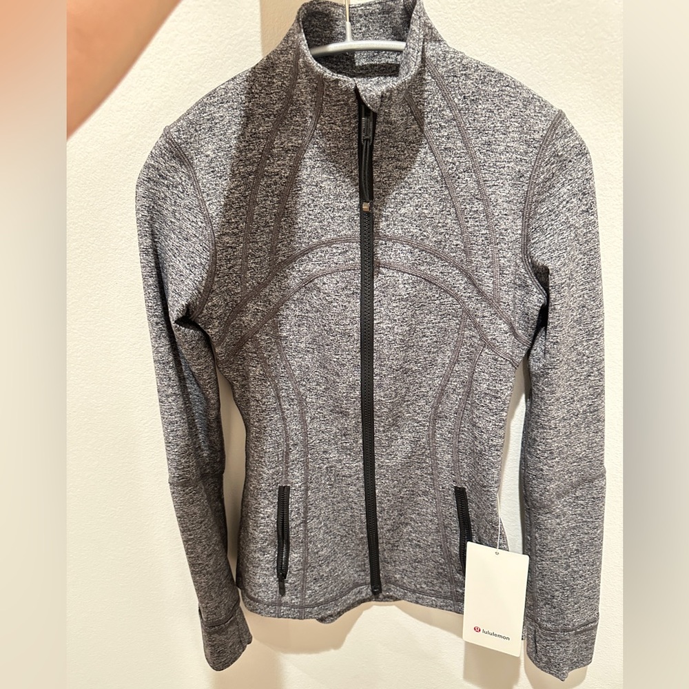 lululemon define jacket nwt in heathered black